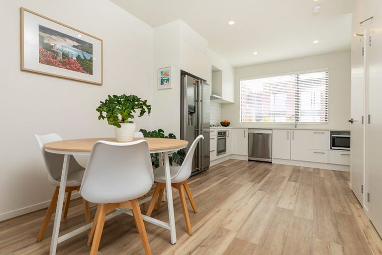 Photo of property in 6 Landing Path Drive, Hobsonville, Auckland, 0616