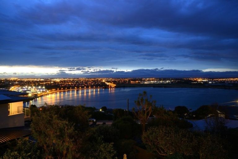 Photo of property in 31 Marama Crescent, Mount Pleasant, Christchurch, 8081