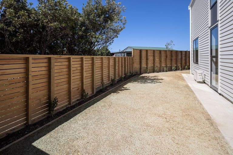 Photo of property in 4/52 High Street, Island Bay, Wellington, 6023