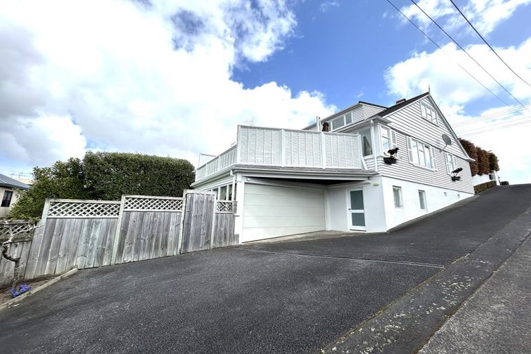 Photo of property in 132 Kohimarama Road, Kohimarama, Auckland, 1071