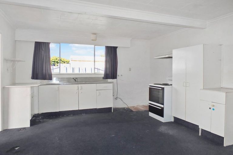 Photo of property in 2 Hillary Street, Foxton, 4814