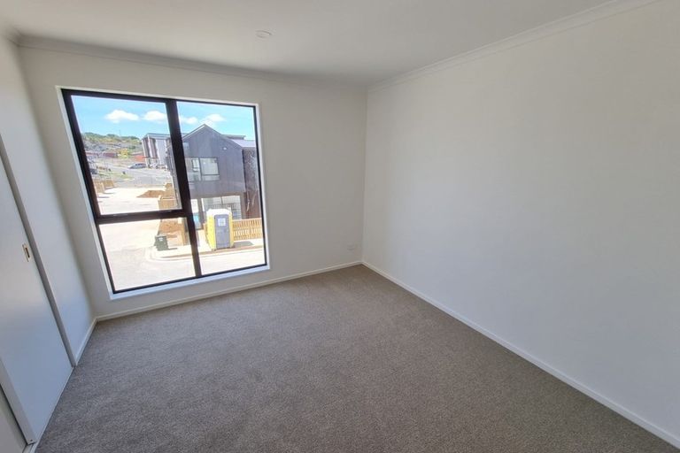 Photo of property in 73 Waipuhinui Way, Wiri, Auckland, 2104