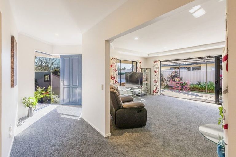 Photo of property in 8 Park Lane, Greenmeadows, Napier, 4112