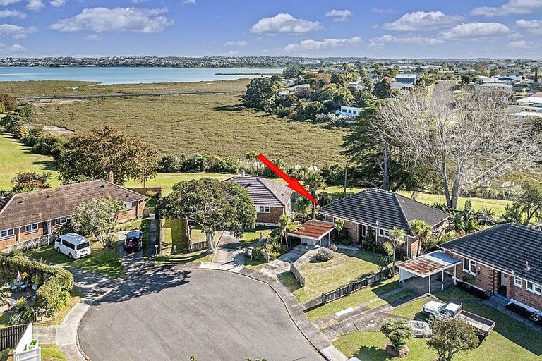 Photo of property in 24 Philomel Crescent, Bayswater, Auckland, 0622