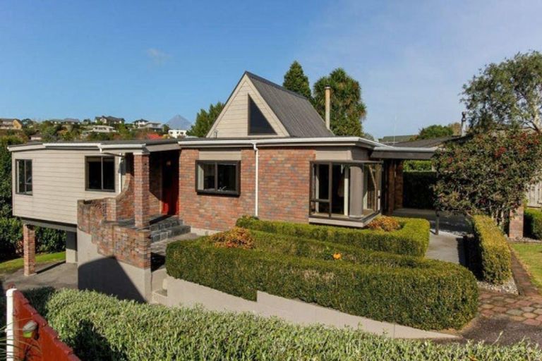 Photo of property in 179 Govett Avenue, Frankleigh Park, New Plymouth, 4310