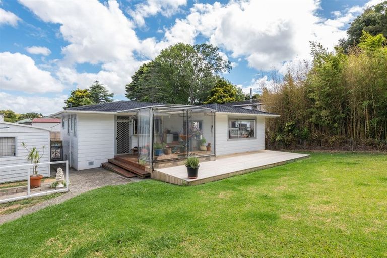 Photo of property in 62 Chilcott Road, Henderson, Auckland, 0612