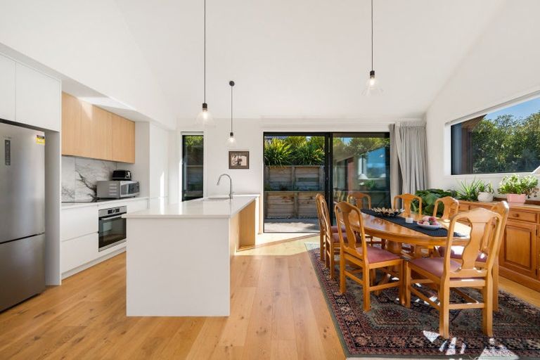 Photo of property in 11 Sarges Way, Lake Hawea, Wanaka, 9382