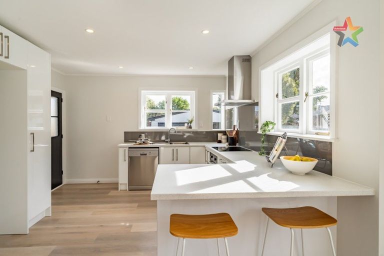 Photo of property in 19 Bell Road, Waiwhetu, Lower Hutt, 5010