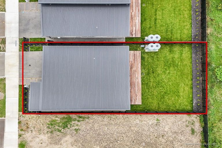 Photo of property in 35 Overton Street, Rototuna North, 3210