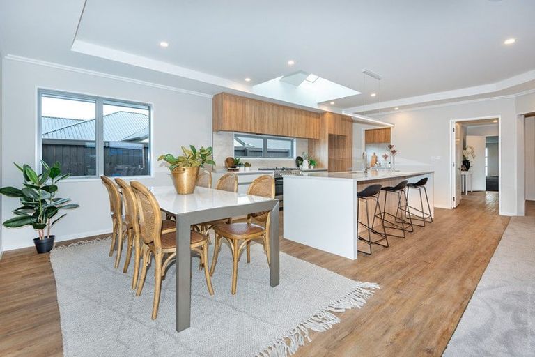 Photo of property in 21 Ridgeland Way, West Melton, 7618