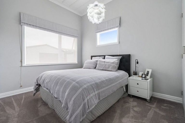 Photo of property in 61 Russell Street, Palmerston North, 4414