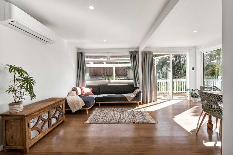 Photo of property in 109 Frankley Road, Frankleigh Park, New Plymouth, 4310