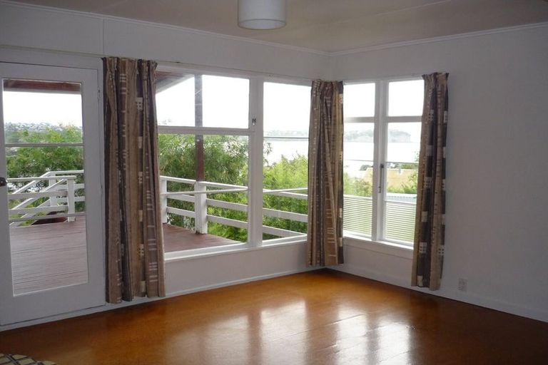 Photo of property in 15a Brown Street, Manly, Whangaparaoa, 0930