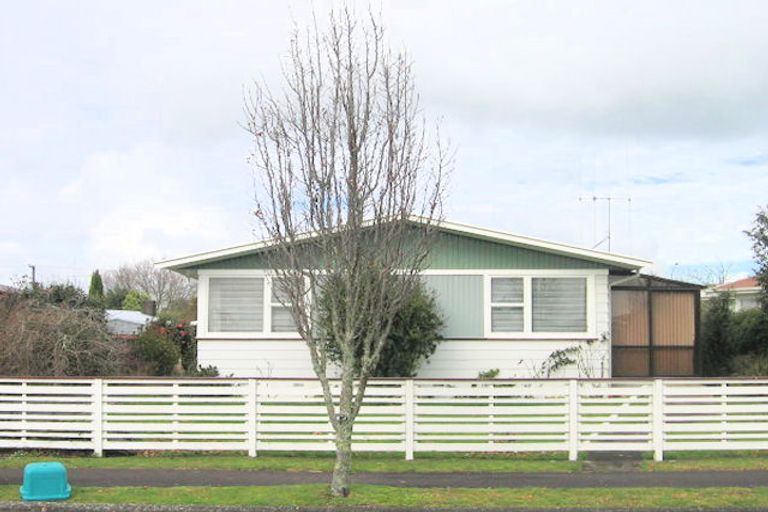 Photo of property in 10 Katherine Place, Melville, Hamilton, 3206