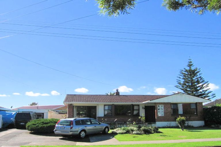 Photo of property in 13 Edorvale Avenue, Manukau, Auckland, 2025