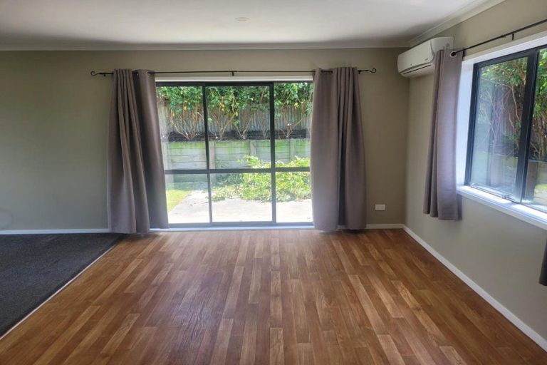 Photo of property in 114a Ngamotu Road, Spotswood, New Plymouth, 4310