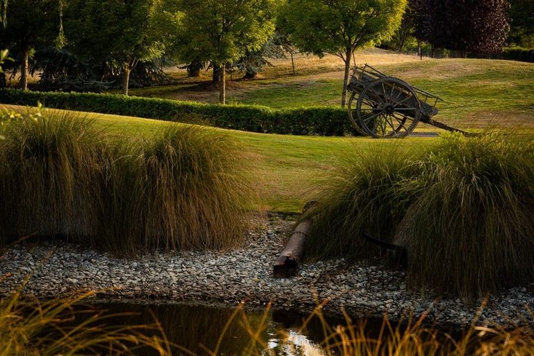 Photo of property in 73 Alec Robins Road, Lake Hayes, Queenstown, 9371