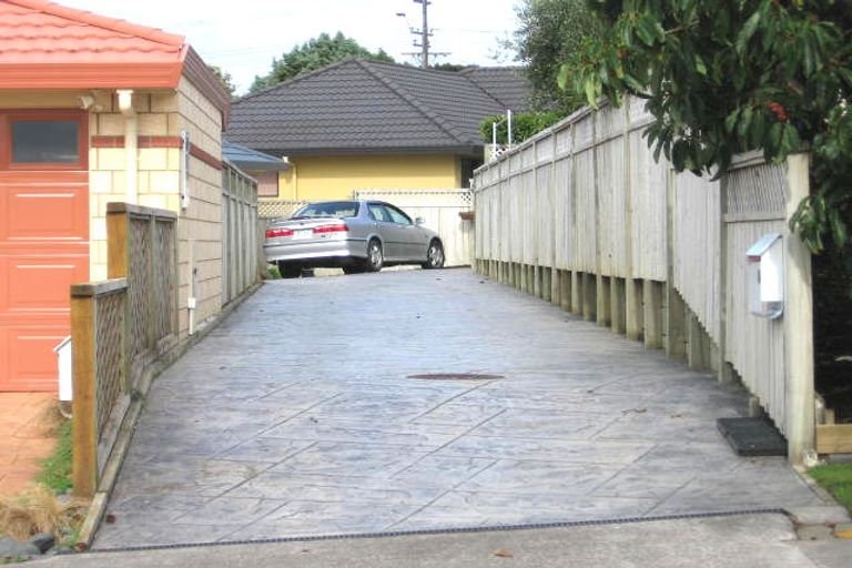 Photo of property in 6a Highfields Terrace, Henderson, Auckland, 0612