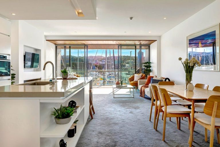 Photo of property in Clyde Quay Wharf, 1/7b Clyde Quay Wharf, Te Aro, Wellington, 6011
