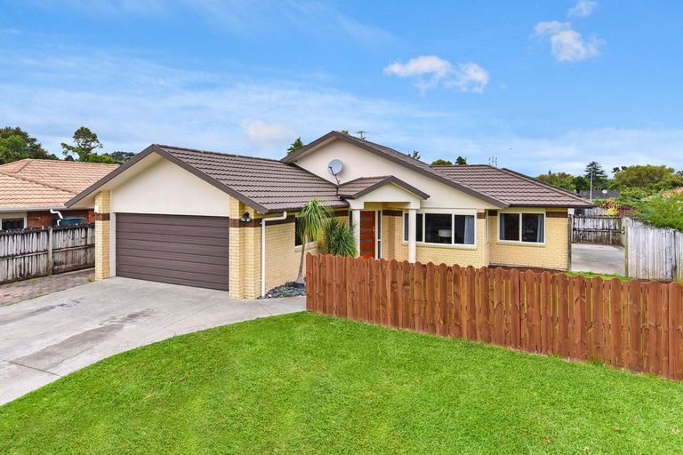 Photo of property in 31 Carisbrook Crescent, Papakura, 2110
