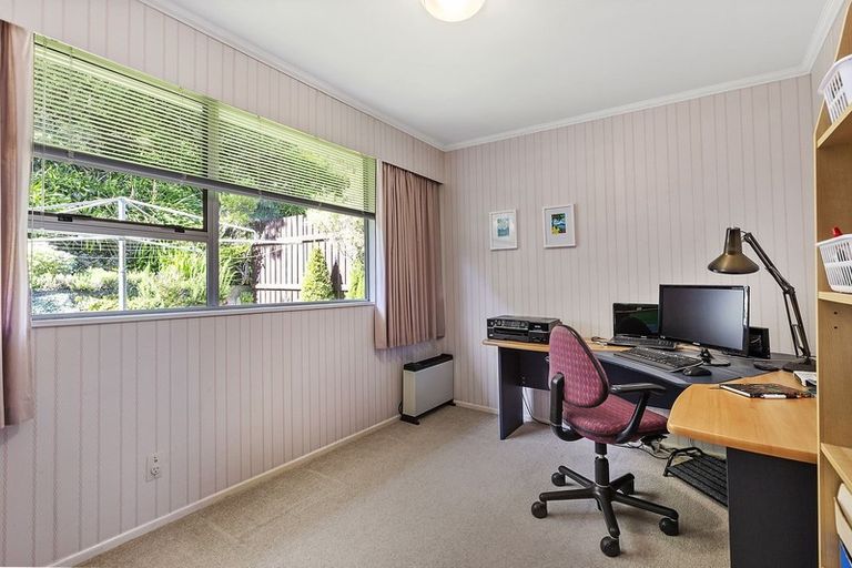 Photo of property in 43 Woodman Drive, Tawa, Wellington, 5028