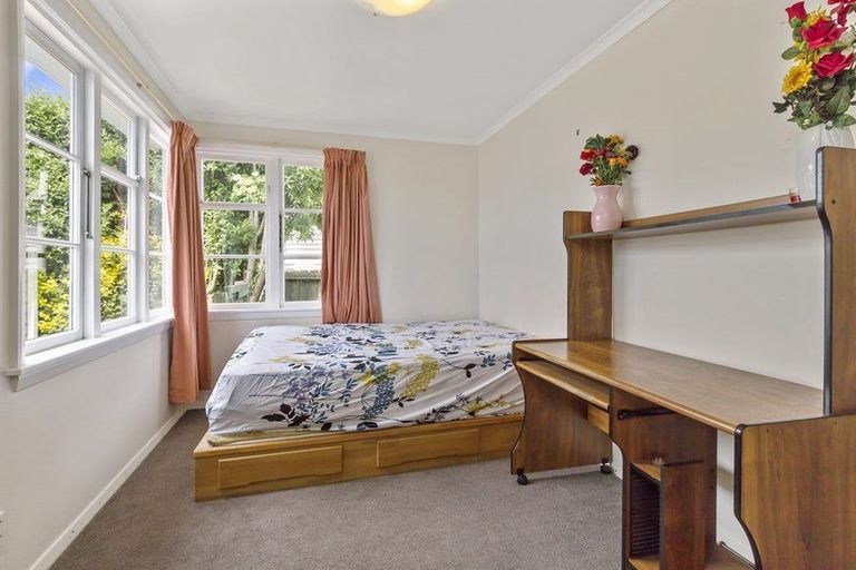 Photo of property in 1/11 Hollyford Avenue, Bryndwr, Christchurch, 8053