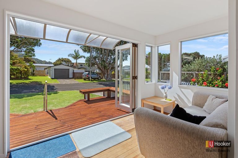 Photo of property in 31 Ocean View Road, Waihi Beach, 3611