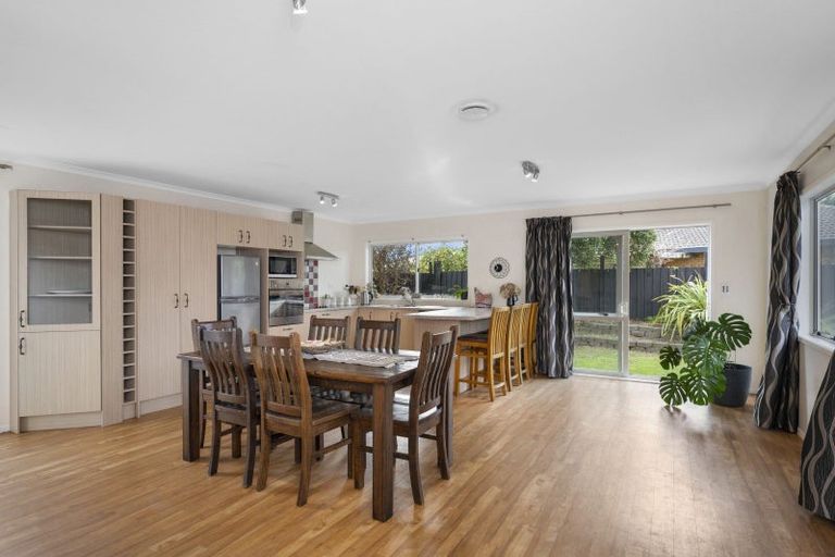 Photo of property in 76 Blake Boulevard, Papamoa Beach, Papamoa, 3118