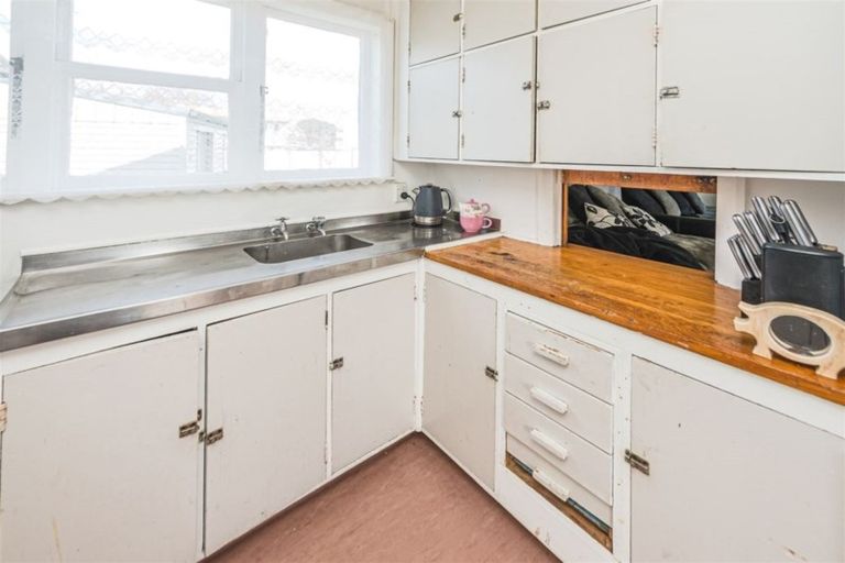 Photo of property in 211-214 Anzac Parade, Whanganui East, Whanganui, 4500