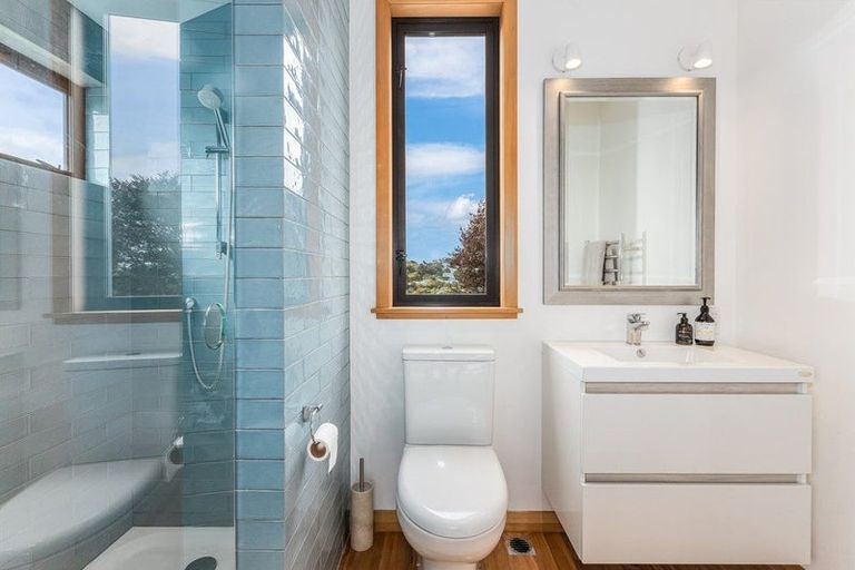 Photo of property in 37 Reuben Avenue, Brooklyn, Wellington, 6021