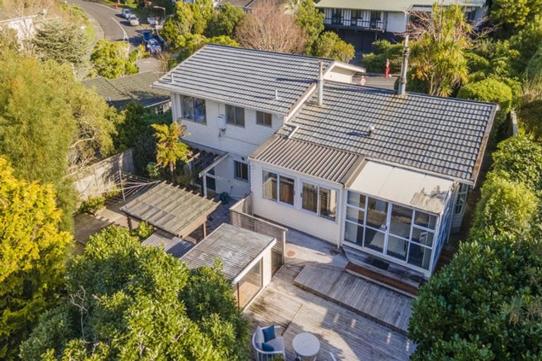 Photo of property in 4 Halswater Drive, Churton Park, Wellington, 6037