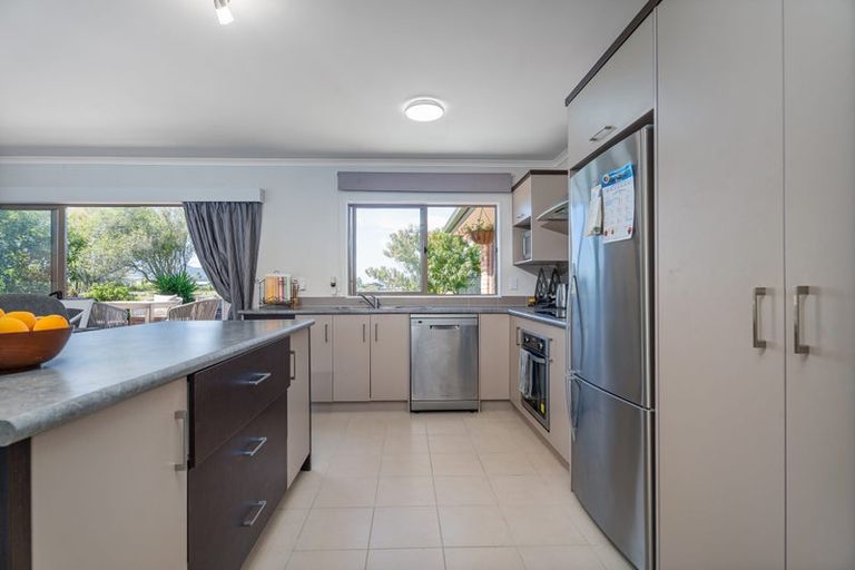 Photo of property in 48 Carina Way, Whitianga, 3510