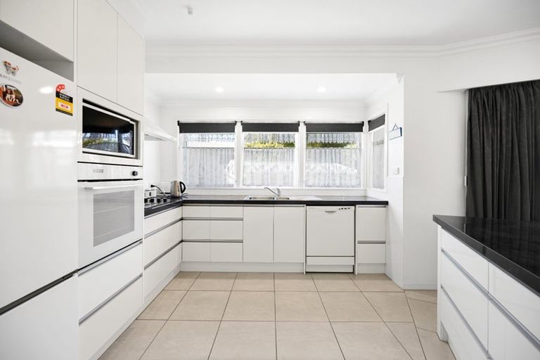 Photo of property in 2 Awatere Avenue, Beerescourt, Hamilton, 3200