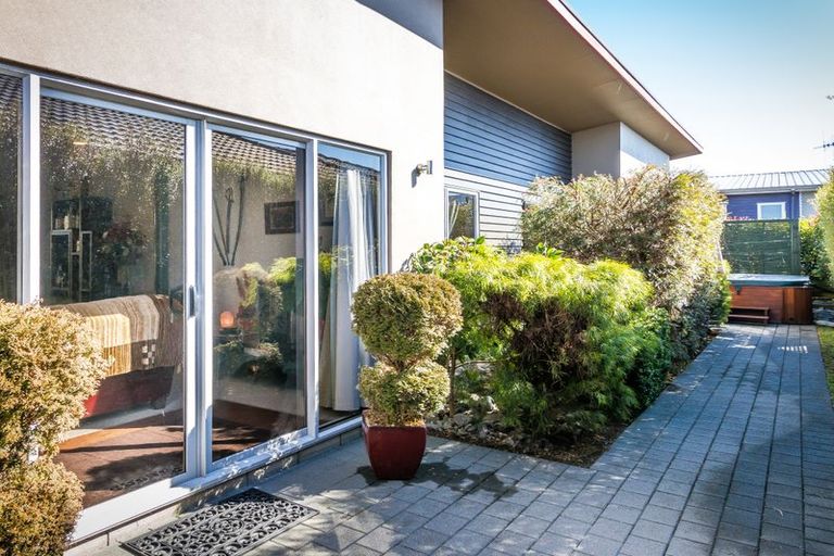 Photo of property in 212 Acacia Bay Road, Nukuhau, Taupo, 3330