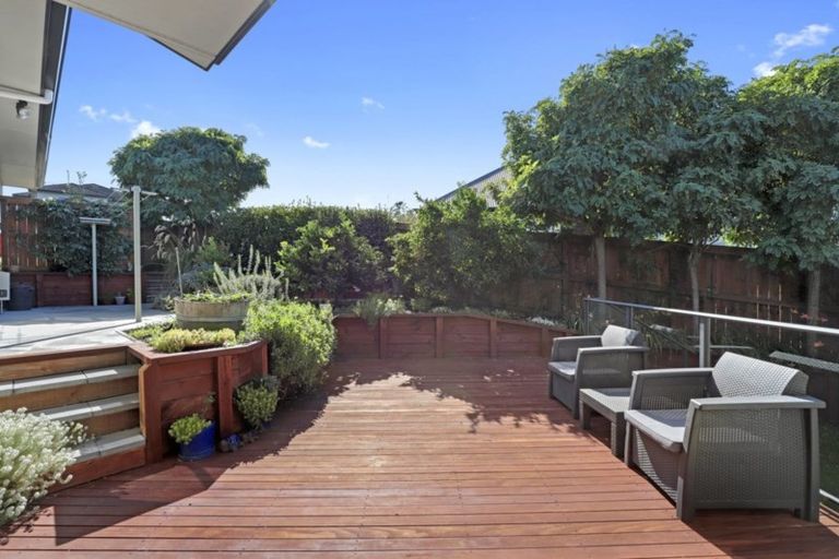 Photo of property in 2 Grenache Place, Rototuna, Hamilton, 3210