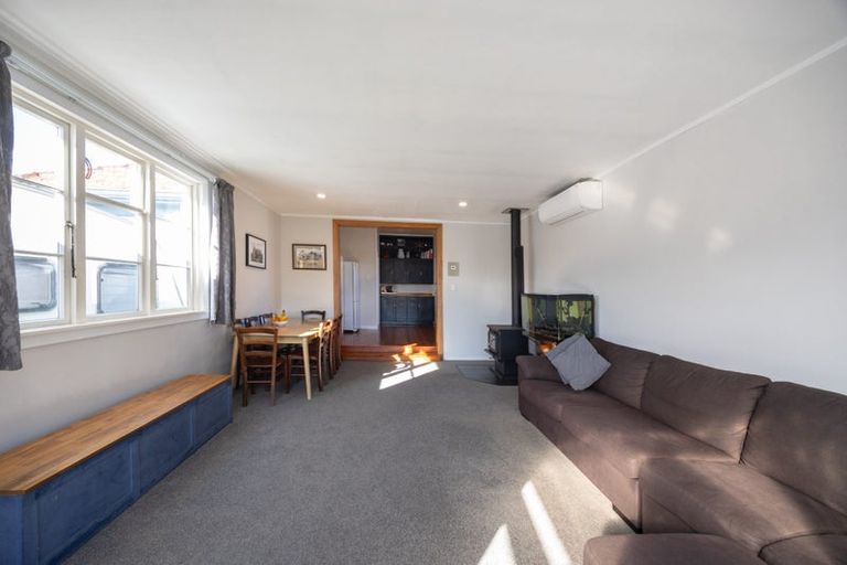 Photo of property in 43 Frederick Street, Terrace End, Palmerston North, 4410