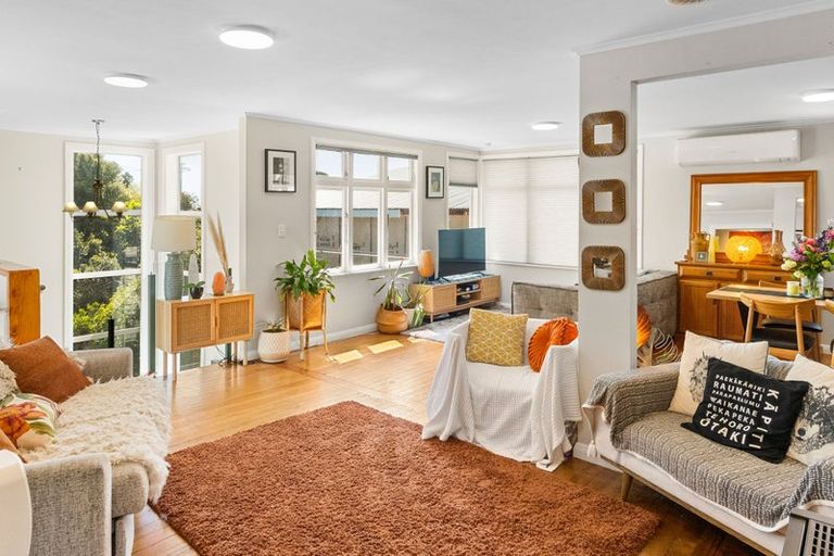 Photo of property in 160 Wellington Road, Paekakariki, 5034