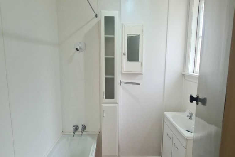 Photo of property in 11 Smith Street, Waimate, 7924