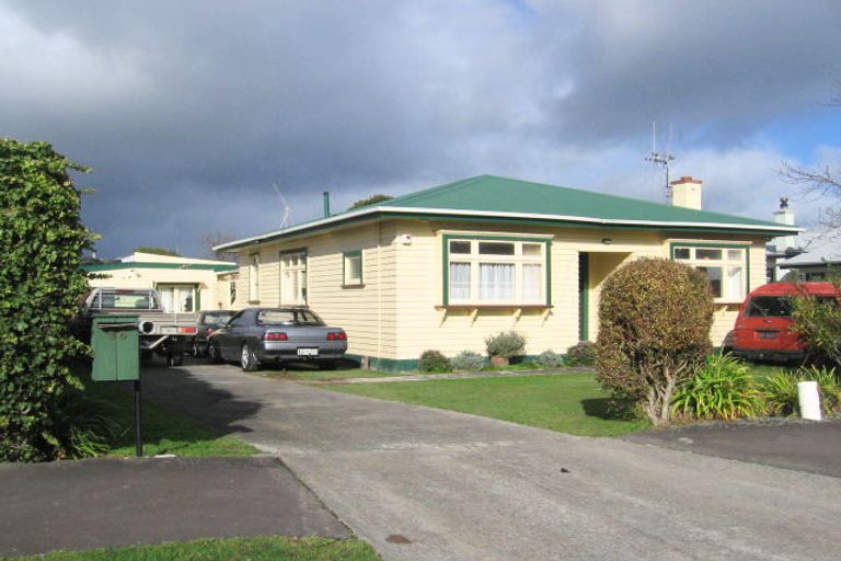 Photo of property in 36 Matamau Street, Palmerston North, 4414