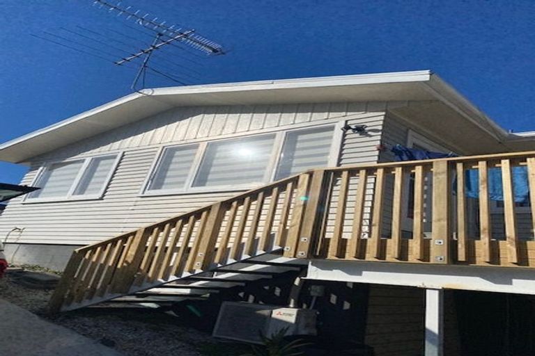 Photo of property in 76 Mountbatten Avenue, Hillcrest, Auckland, 0627