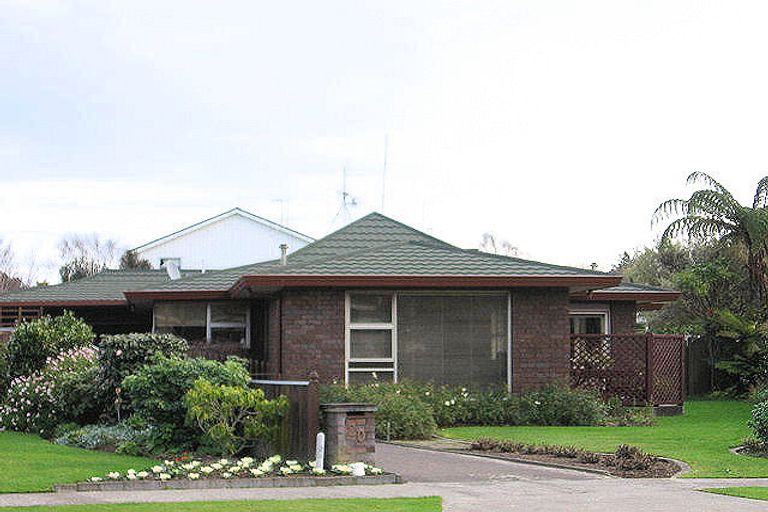 Photo of property in 20 Hind Place, Hokowhitu, Palmerston North, 4410