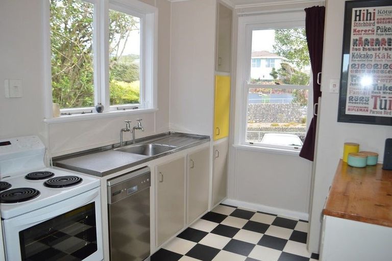 Photo of property in 105 Te Pene Avenue, Titahi Bay, Porirua, 5022