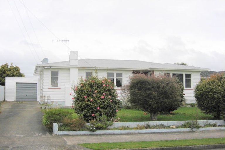 Photo of property in 14 Tawa Street, Levin, 5510