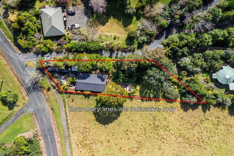 Photo of property in 35 Skudders Beach Road, Kerikeri, 0294