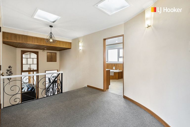 Photo of property in 244 Larnach Road, Waverley, Dunedin, 9013