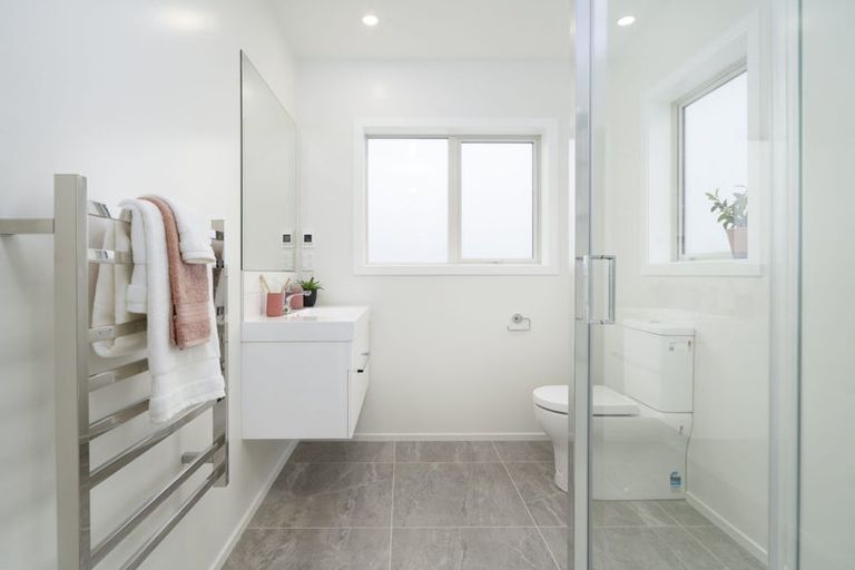 Photo of property in 1 Pine Hill Rise, Glenside, Wellington, 6037