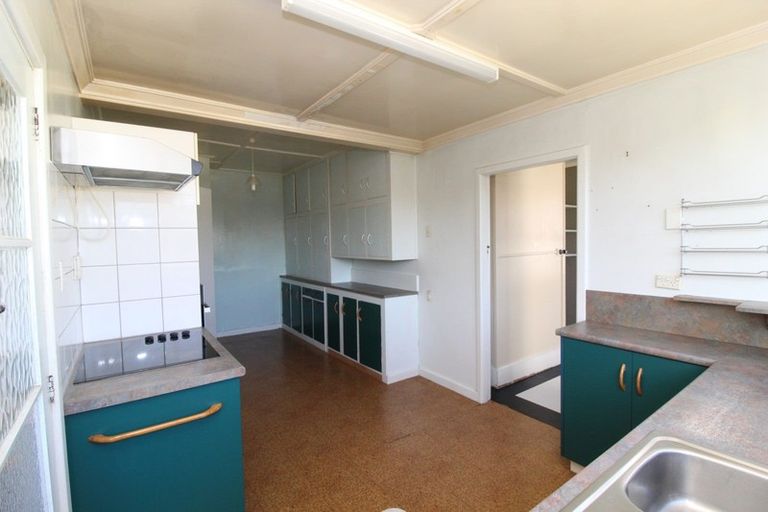 Photo of property in 70 Shearman Street, Waimate, 7924