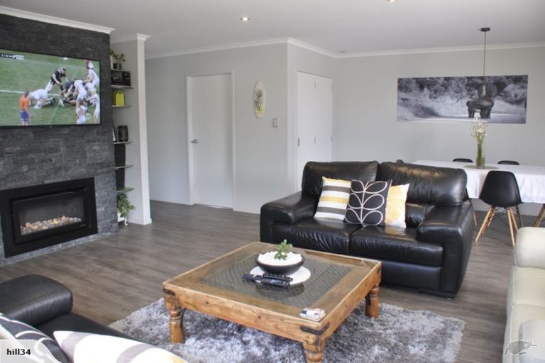 Photo of property in 3 Fender Close, Pyes Pa, Tauranga, 3112