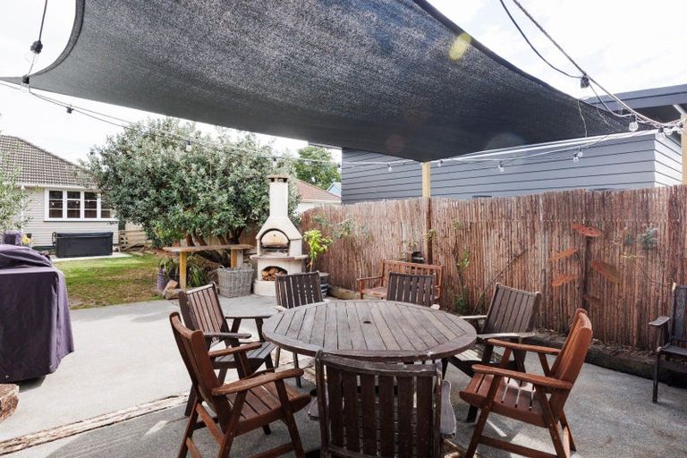 Photo of property in 19 Seddon Street, Takaro, Palmerston North, 4412