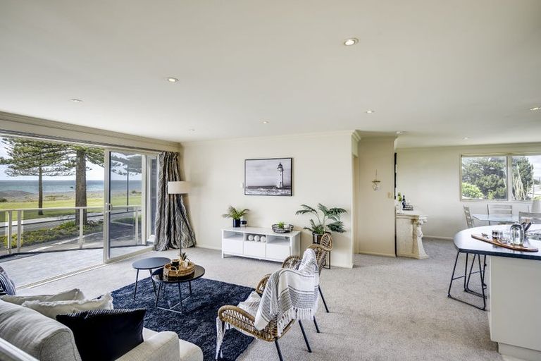 Photo of property in 627 Marine Parade, Napier South, Napier, 4110